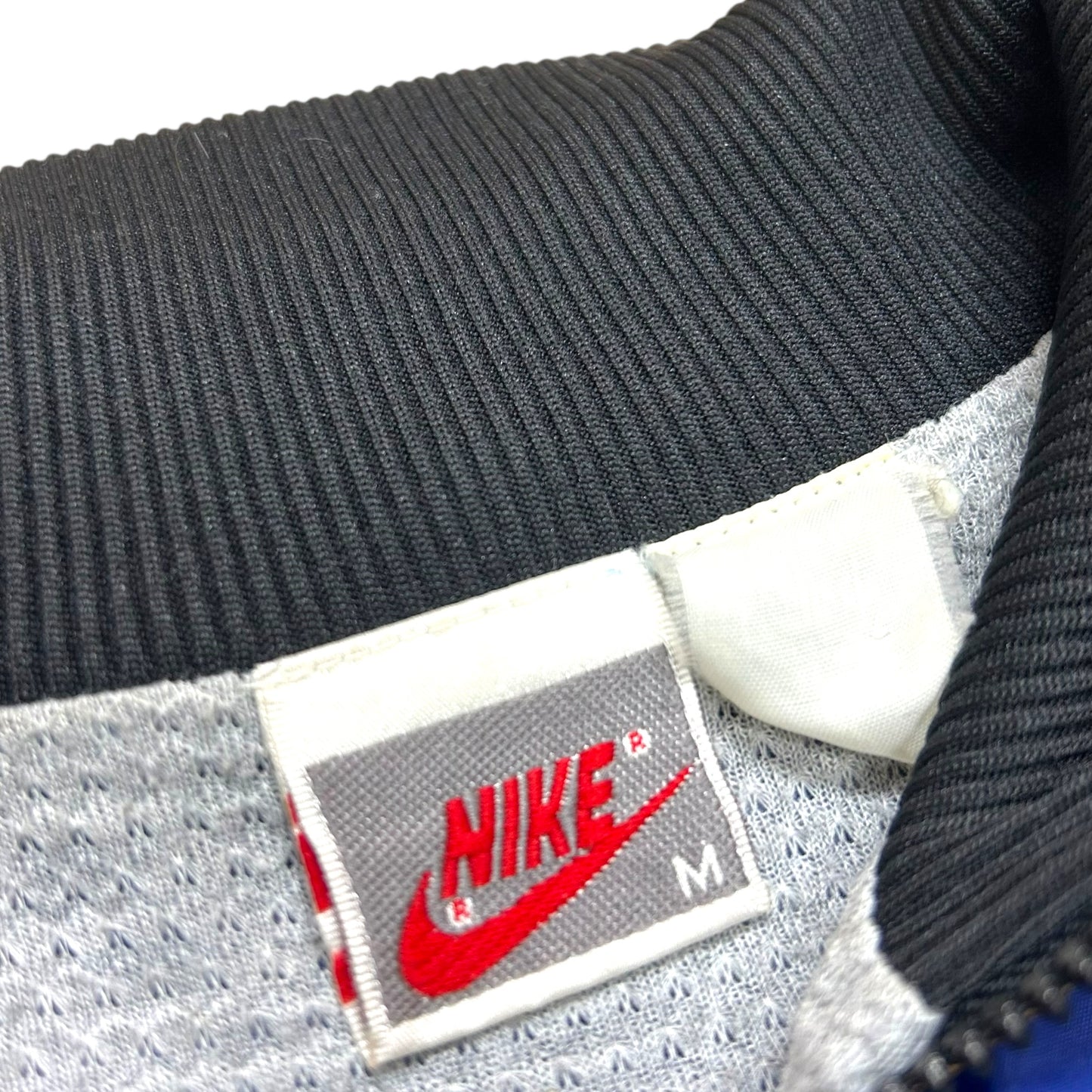 Vintage 1990s Nike Black/Red/Blue Full-Zip Windbreaker Jacket- Size Medium