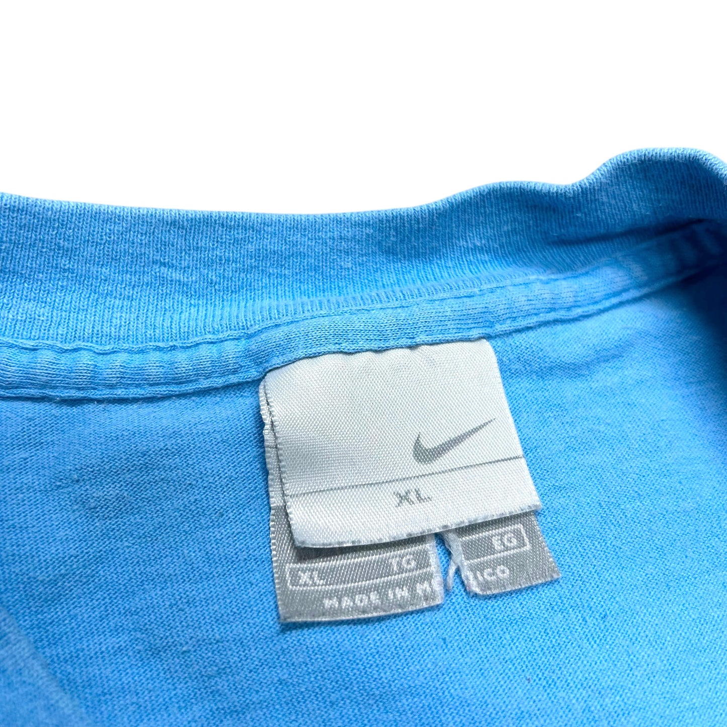 Early 2000s Nike Powder Blue/White Center Swoosh Graphic T-Shirt - Size XL (Fits L/XL)