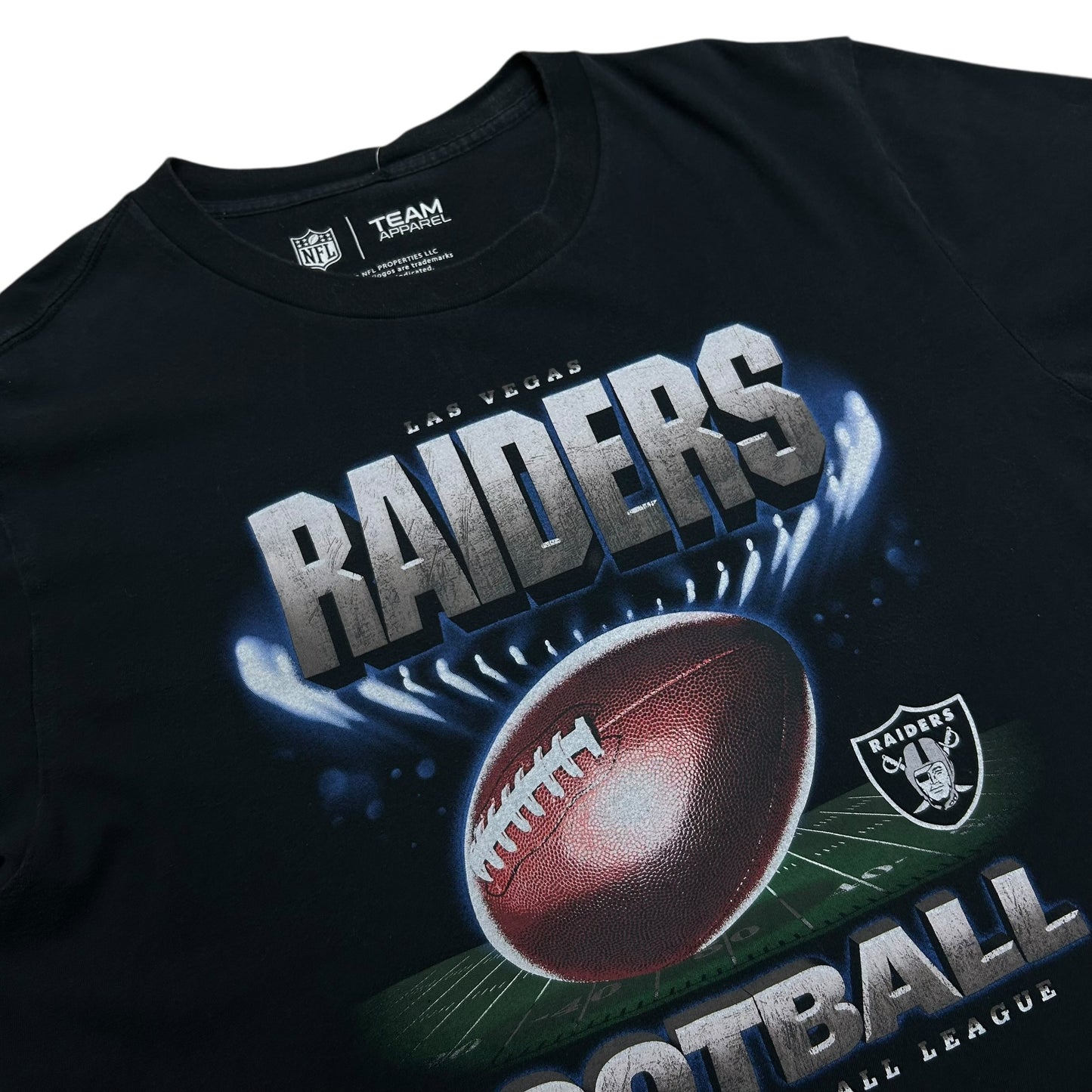 Modern NFL Team Apparel Las Vegas Raiders Black Graphic T-Shirt - Size Large