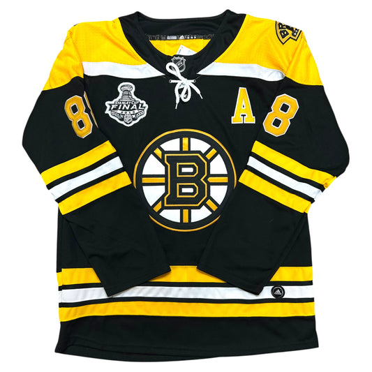 Modern Boston Bruins David Pastrnak #88 Black/Gold Hockey Jersey - Size XL
