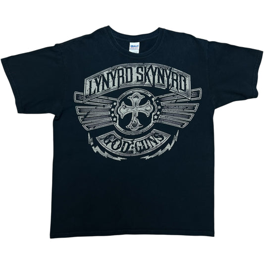 Early 2010s Lynyrd Skynyrd God Guns Tour Black Graphic T-Shirt - Size XL