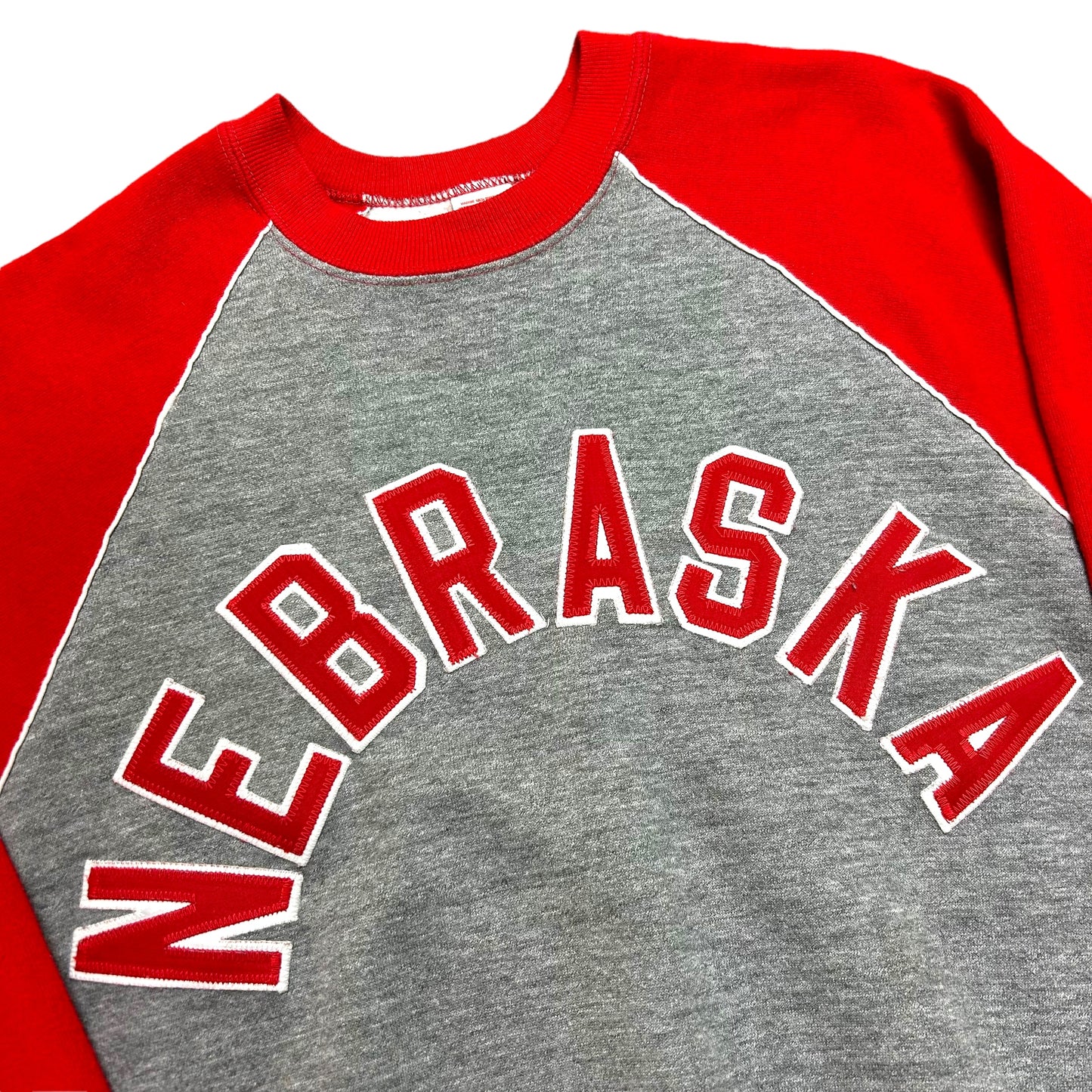 Vintage 1980s Nebraska Cornhuskers Heather Grey/Red Embroidered Crewneck Sweatshirt - Size Large