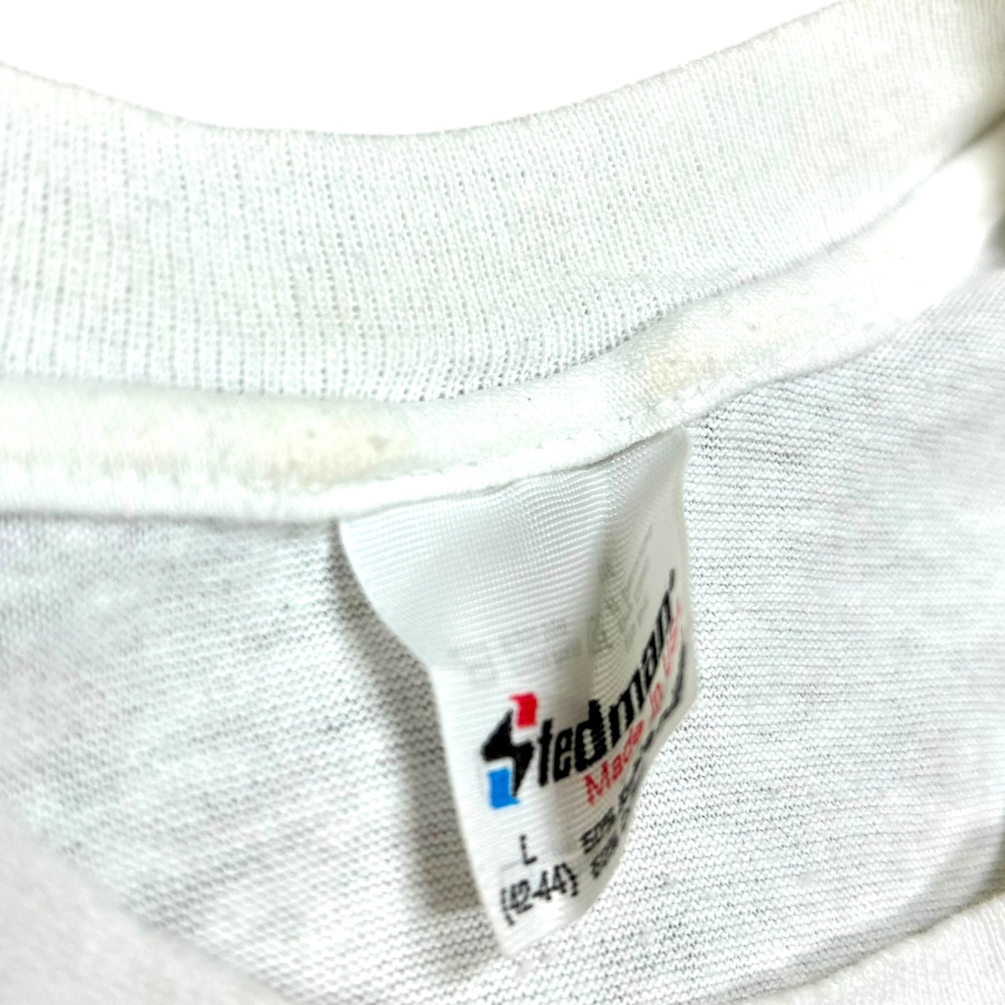 Vintage 1980s New England Patriots “Patriot Pat” White Graphic T-Shirt - Size Large (Fits Medium)